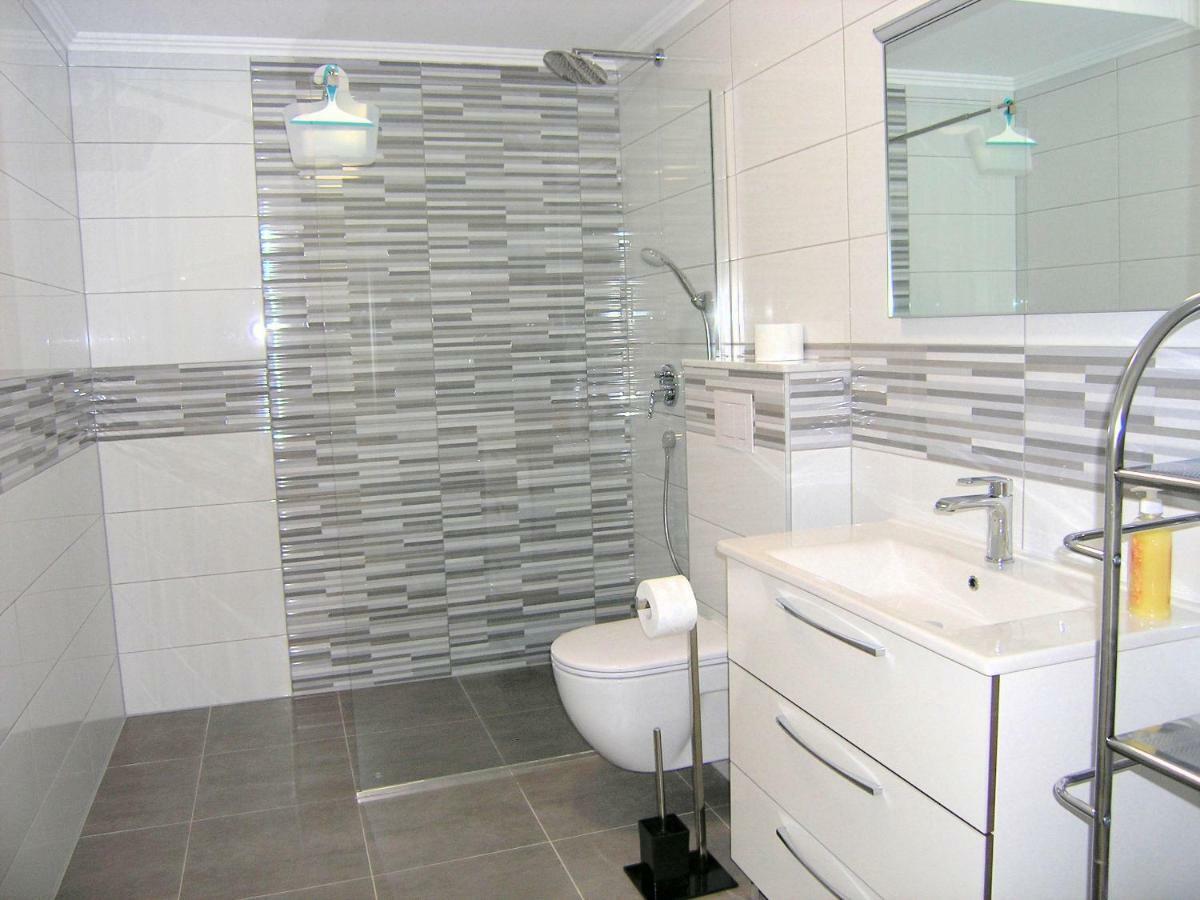 Apartmani Krajinovic Кърк Екстериор снимка