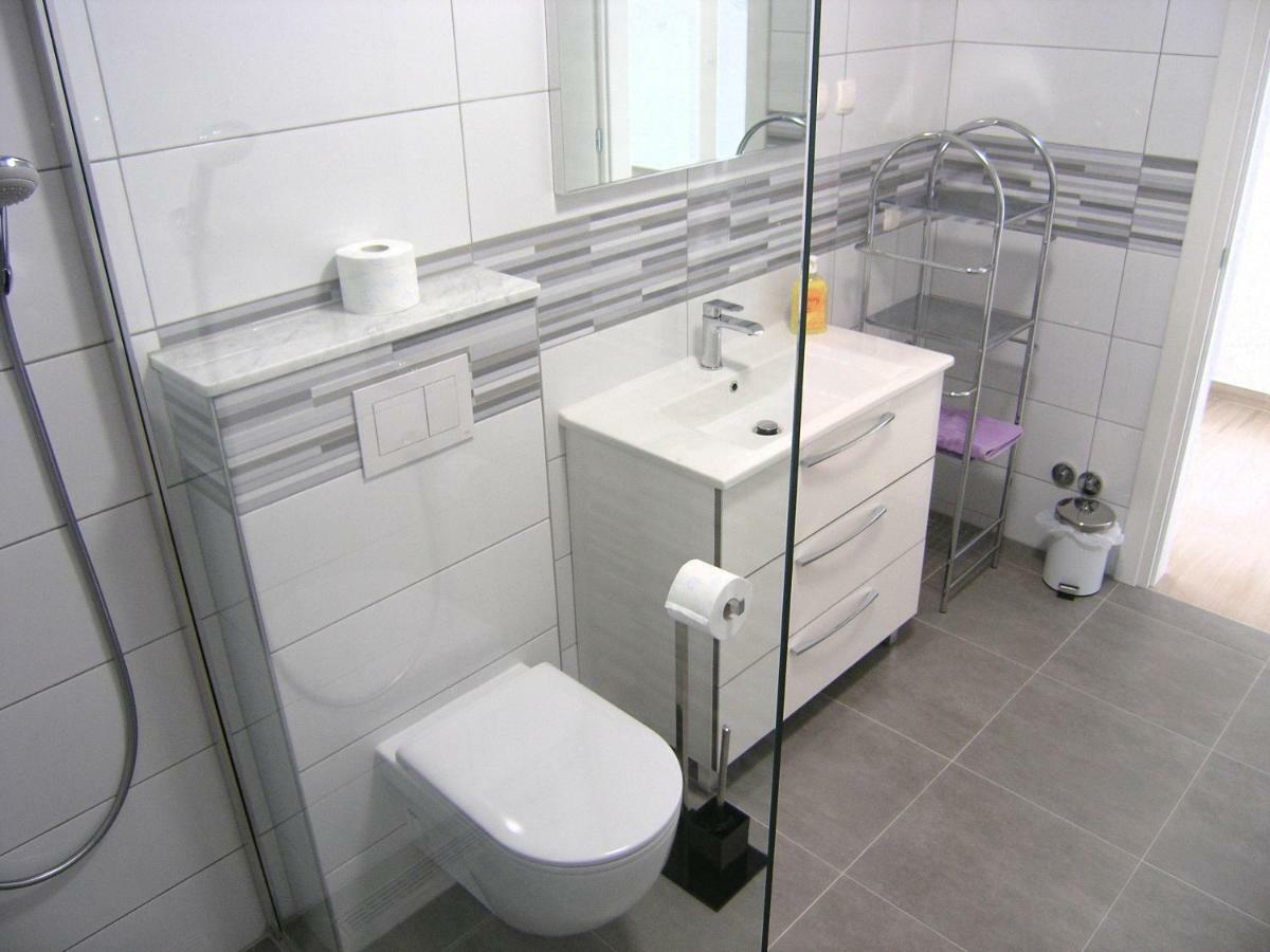 Apartmani Krajinovic Кърк Екстериор снимка