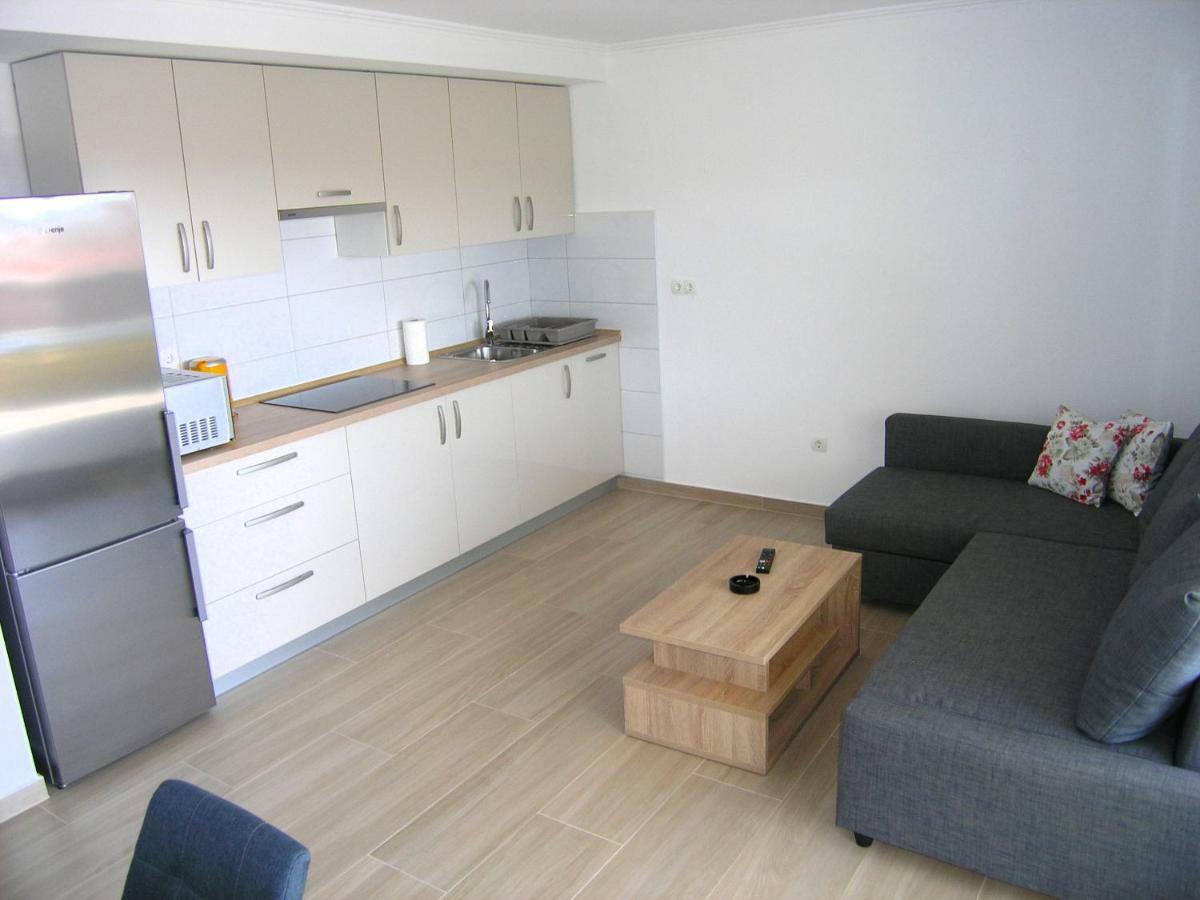 Apartmani Krajinovic Кърк Екстериор снимка
