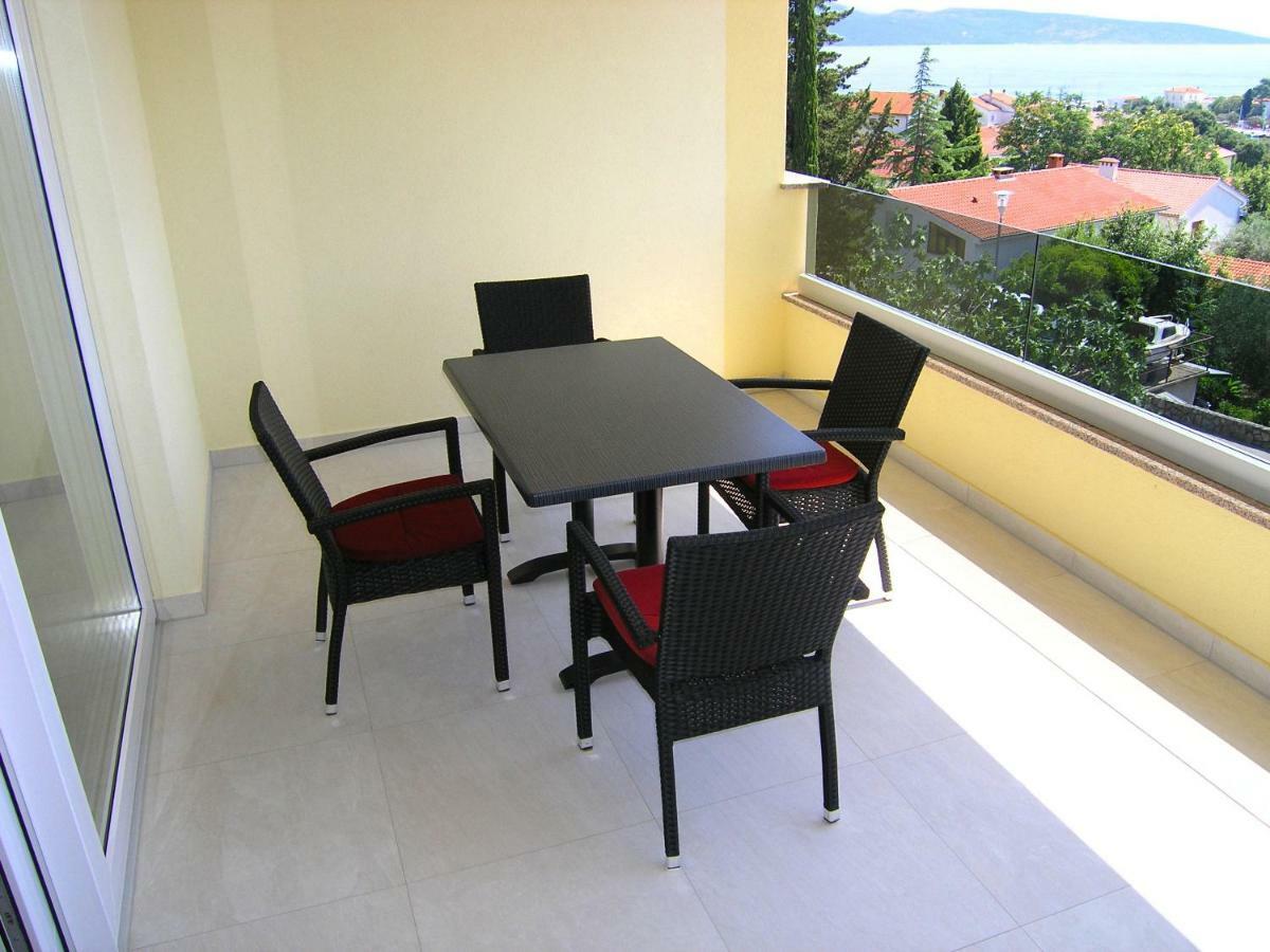 Apartmani Krajinovic Кърк Екстериор снимка