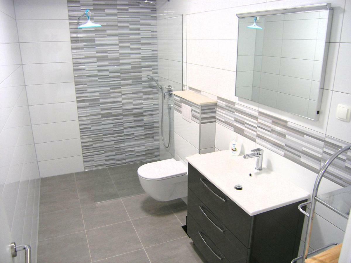 Apartmani Krajinovic Кърк Екстериор снимка