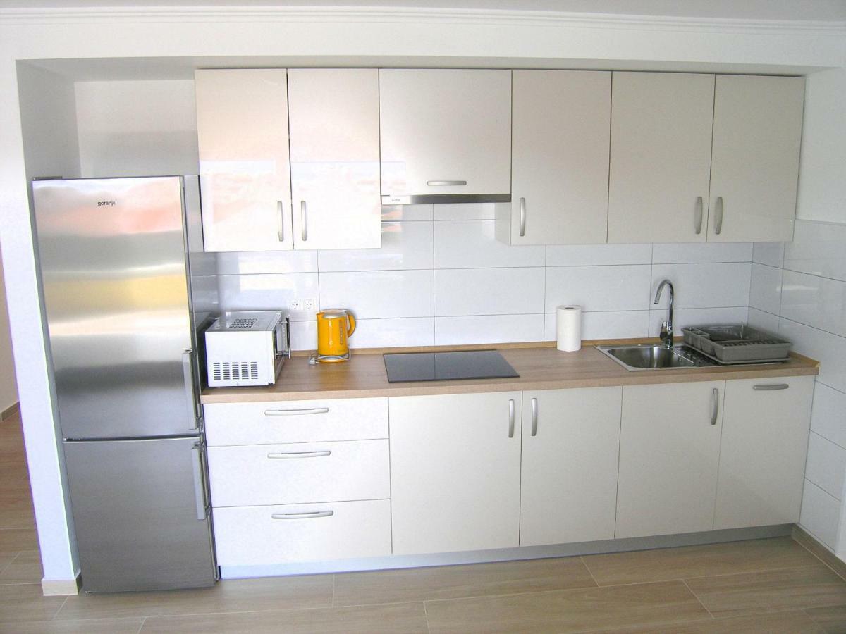 Apartmani Krajinovic Кърк Екстериор снимка